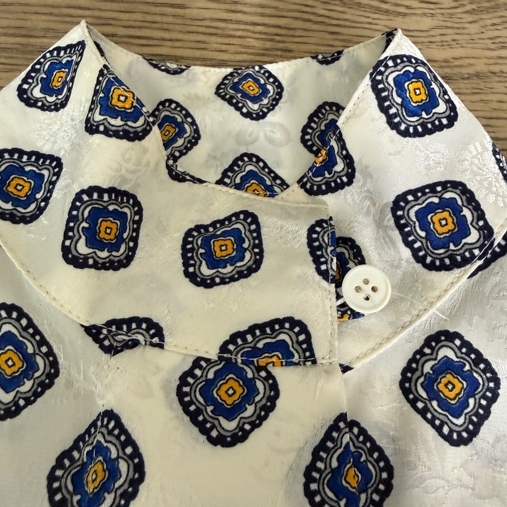 Christian Dior Vintage Geometric Medallion Jacquard Blouse Ivory Navy Yellow 4 - Picture 7 of 16